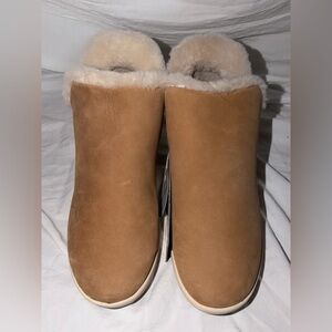 OluKai Mālua Hulu Shearling Slipper Bootie